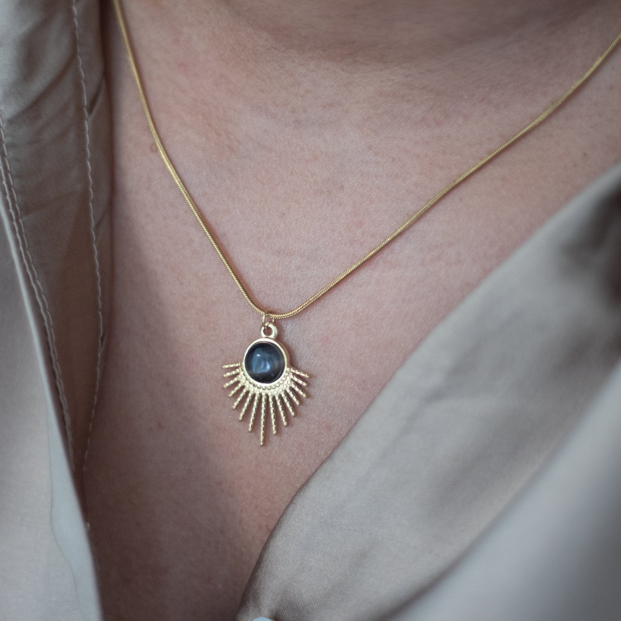 Black sunburst Stainless steel Anti - tarnish chain - House Of Tanaya