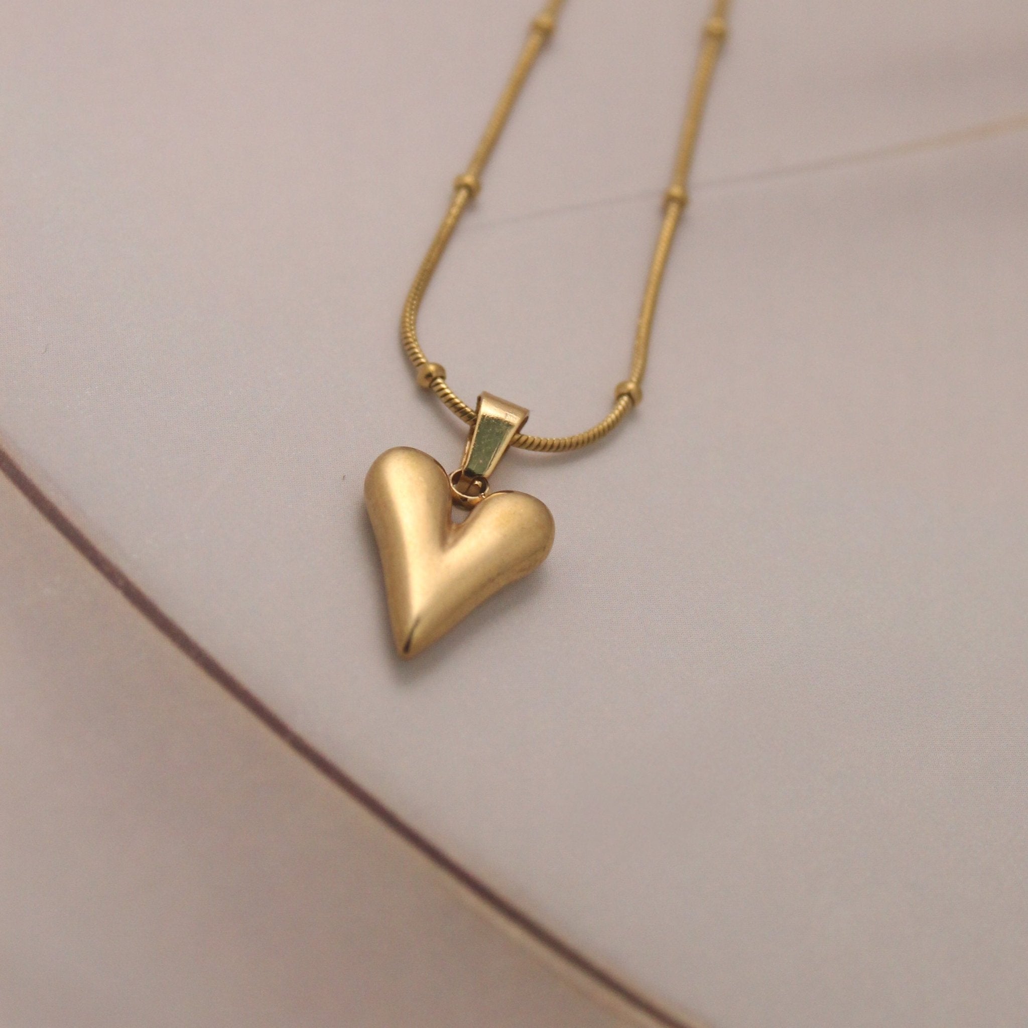 Golden Heart Pendant Anti - tarnish chain - House Of Tanaya