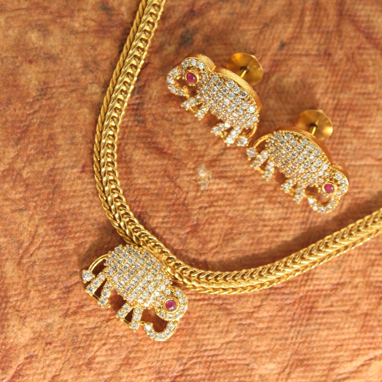 AD Haathi Short Necklace - House Of Tanaya