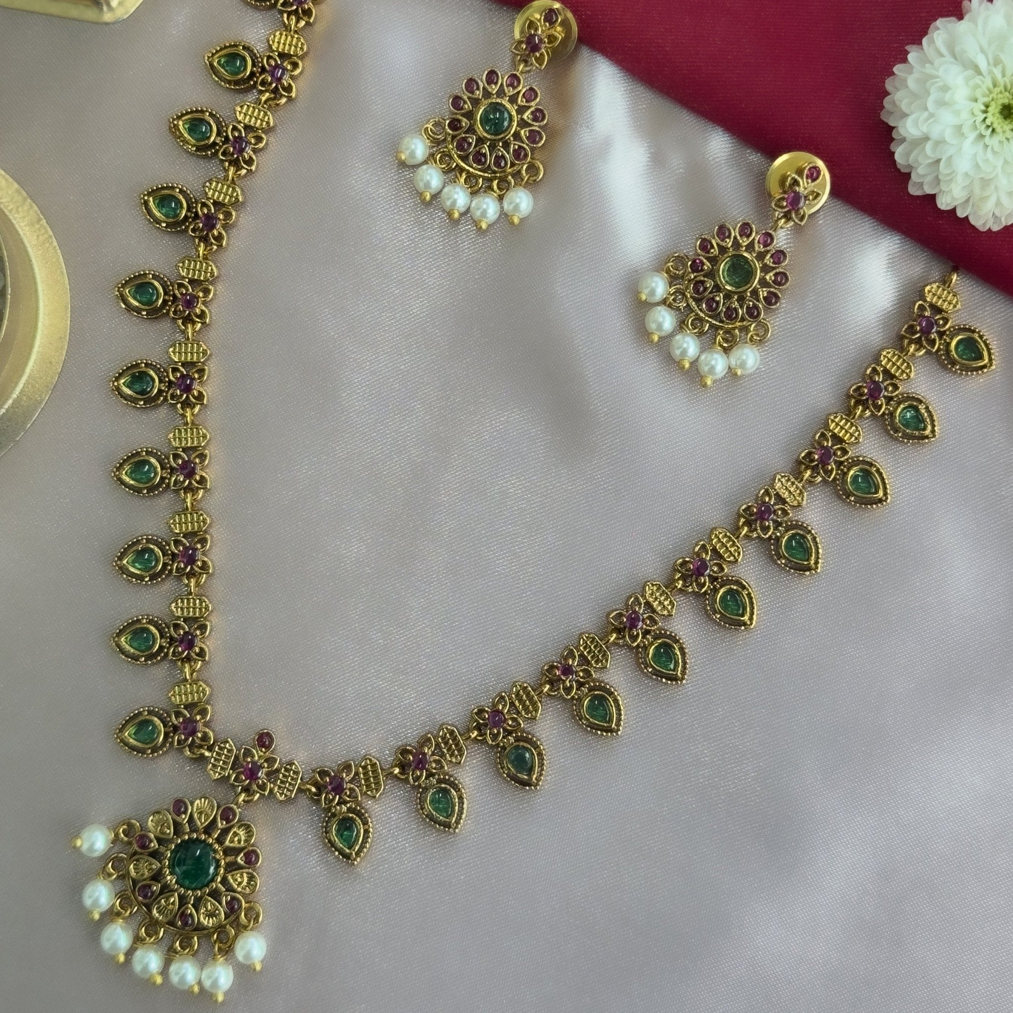 Premium Palakka Maala with matching earrings - House Of Tanaya