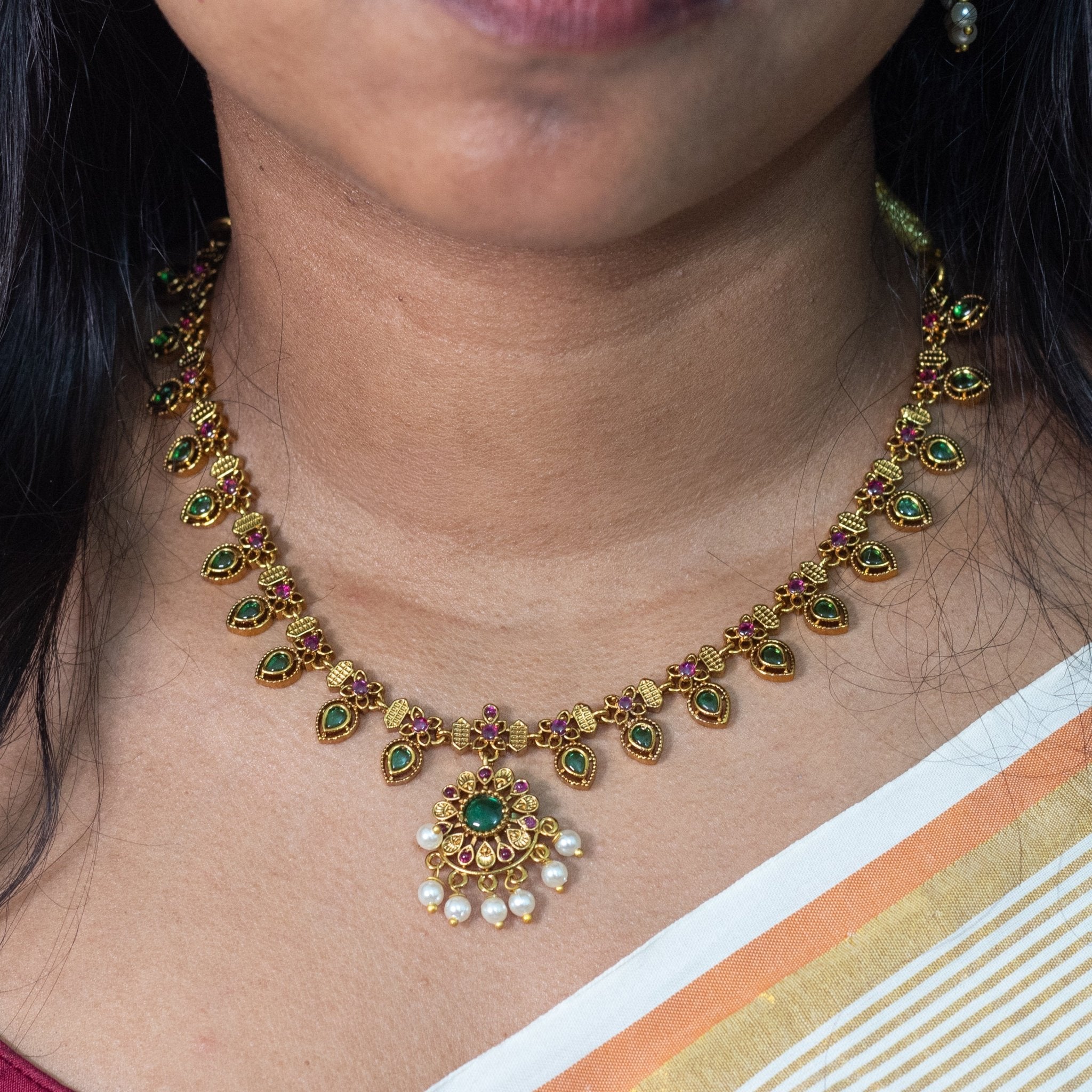 Premium Palakka Maala with matching earrings - House Of Tanaya