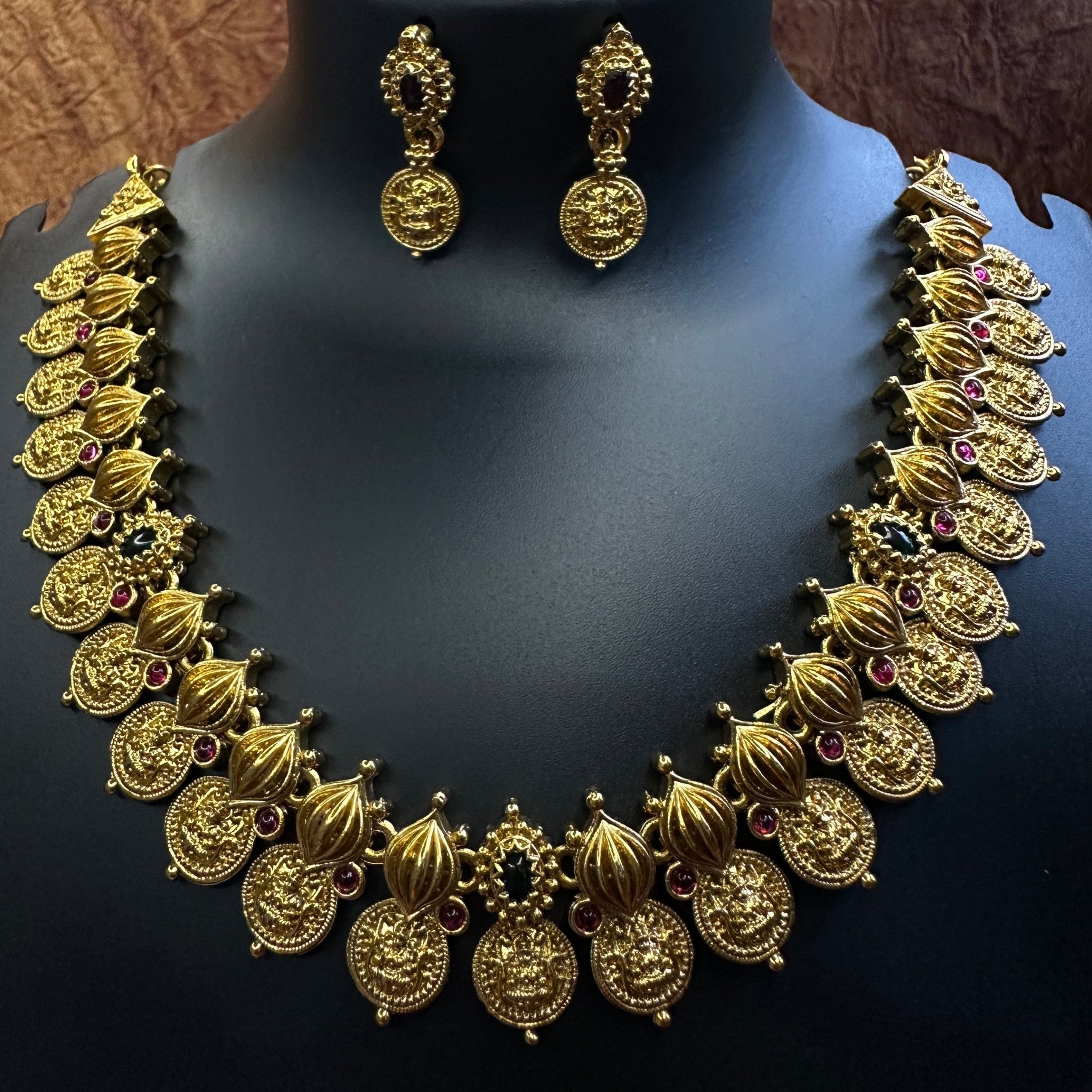 Vismaya coin necklace with earrings - House Of Tanaya