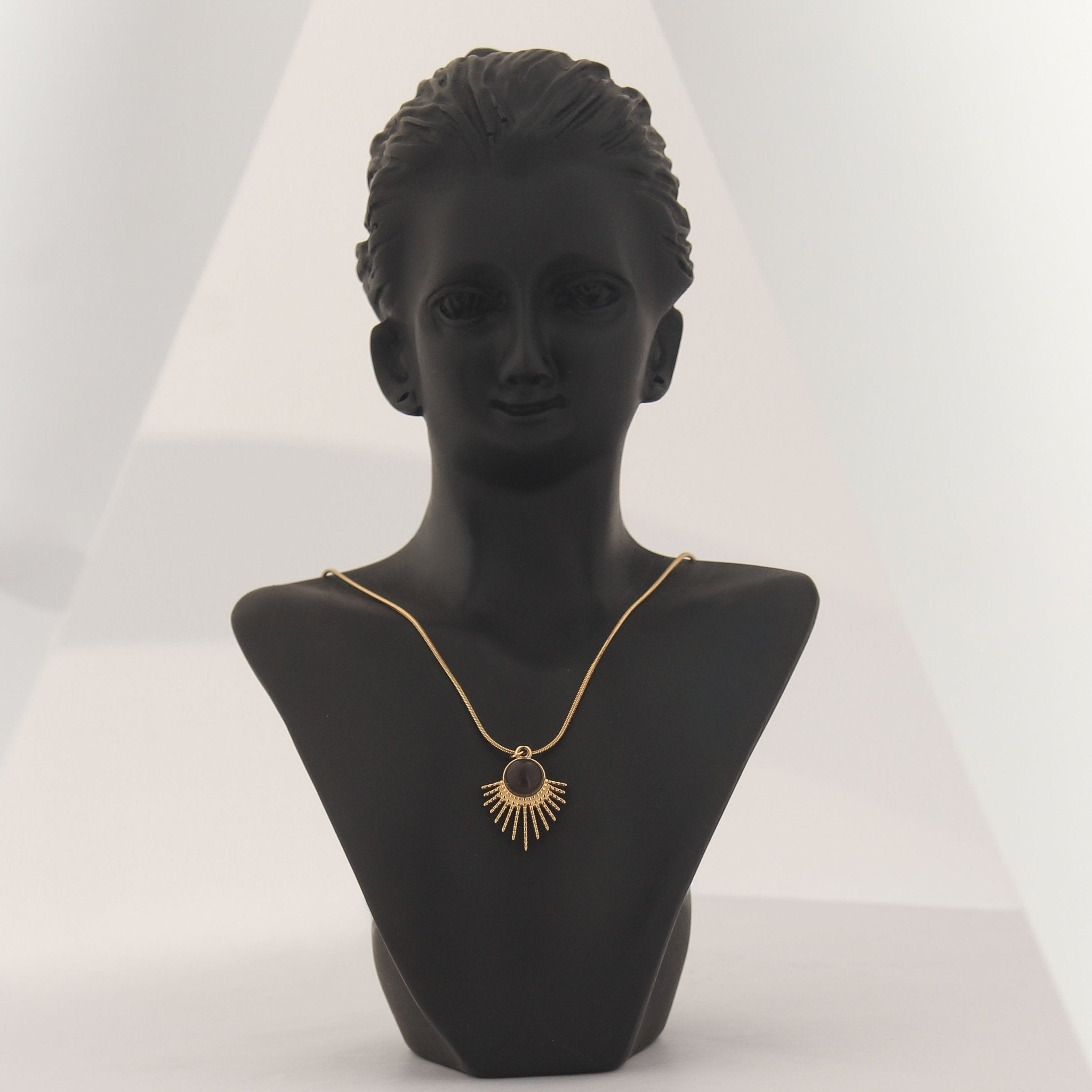 Black sunburst Stainless steel Anti-tarnish chain - House Of Tanaya