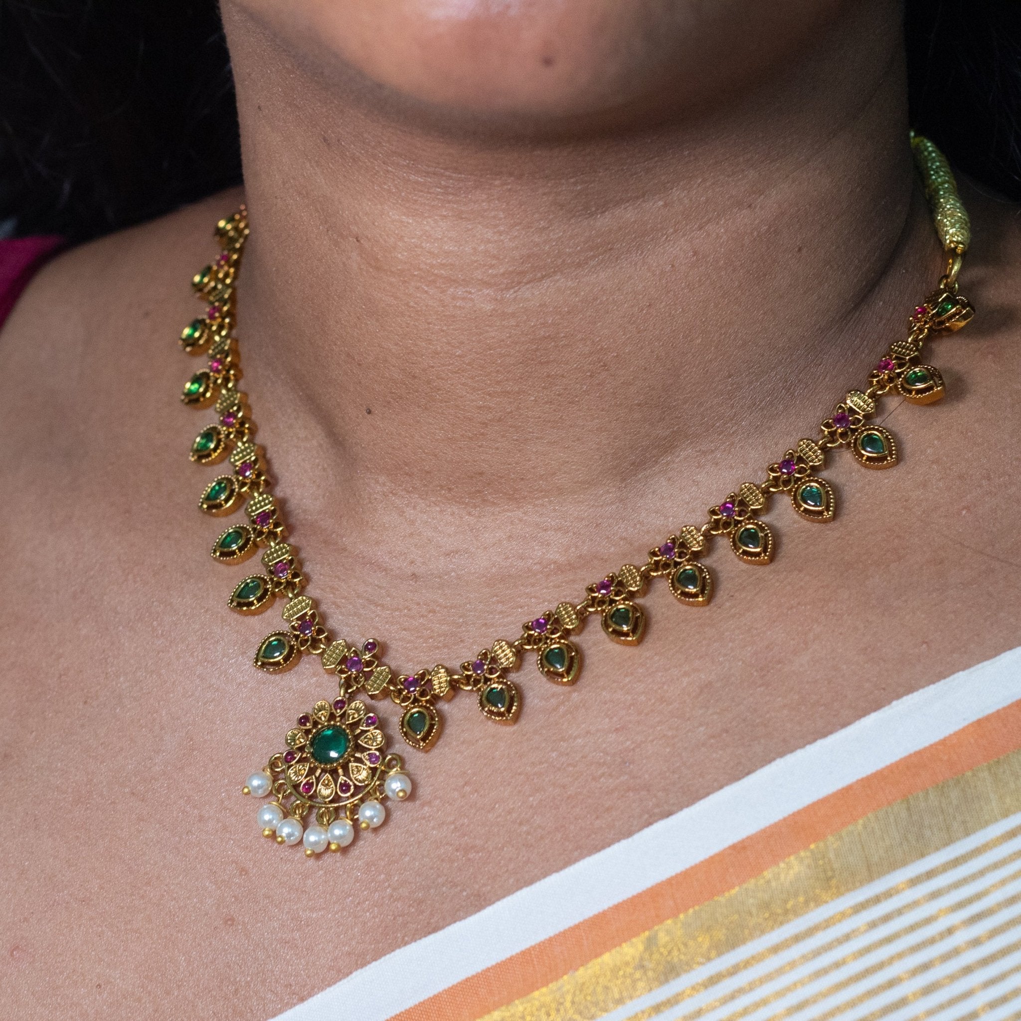 Premium Palakka Maala with matching earrings - House Of Tanaya